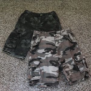 2 Cargo Shorts Size Youth 14 Uproar and 77kids